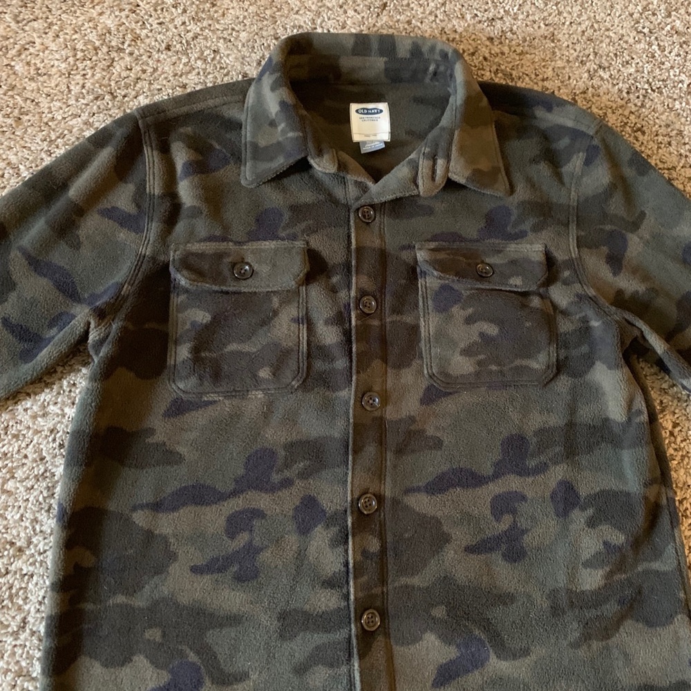 Boys Old Navy Camo Flannel Jacket - Picture 2 of 4
